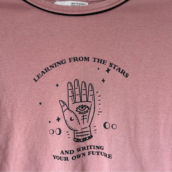 Pull&Bear Rose Coloured Cropped Top with Palmistry Print Size M - Picture 2 of 3
